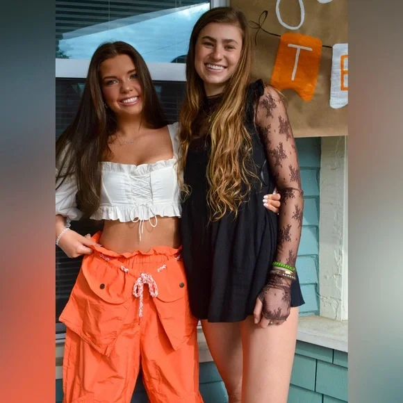 Heather White Long Sleeve Crop Top - Picture 5 of 6